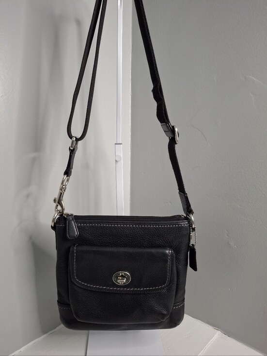 Coach Handbags - Coach Black Pebbled Leather Crossbody Bag w/ Turnlock  Pocket Messenger EUC